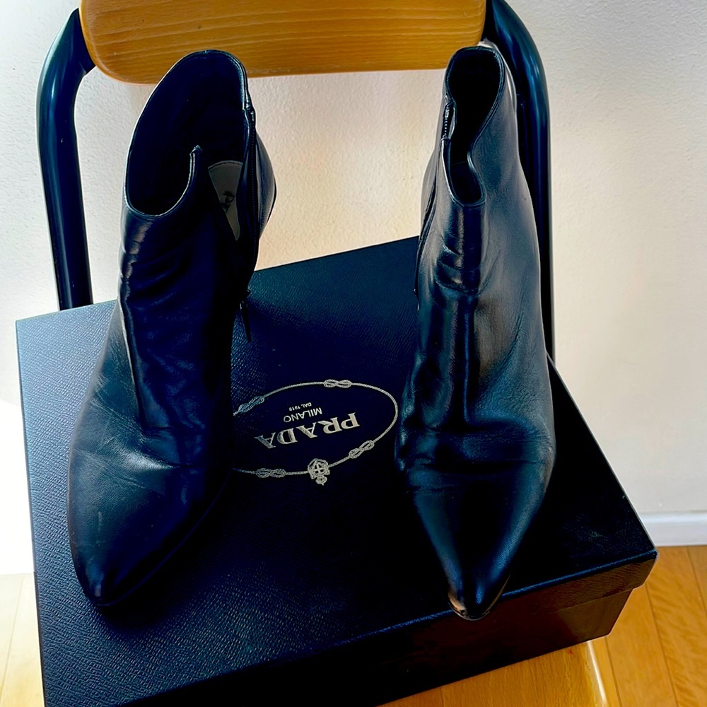 Prada booties, ITalian size 39,5-US 8,5, black